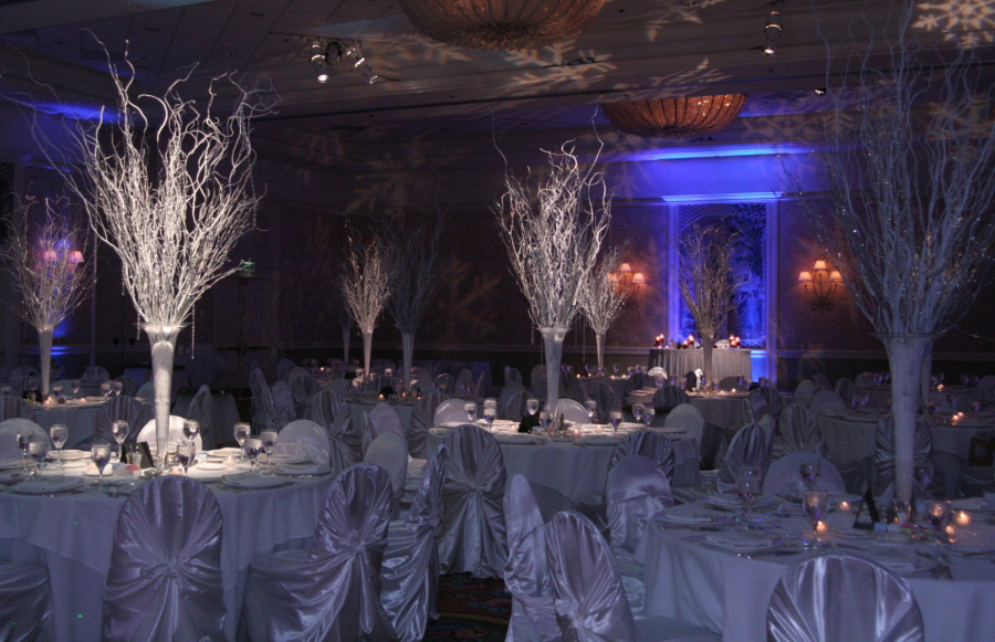 It S The Most Wonderful Time Of Year Disney Parks Blog Wedding Reception Decor