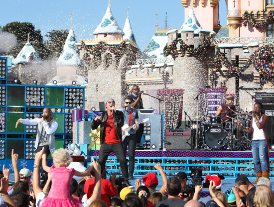 first look mario backstreet boys and more at christmas this year tobymac