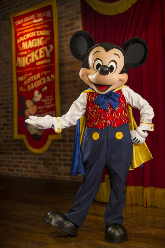 Magician Mickey Mouse at Town Square Theater in Magic Kingdom Park