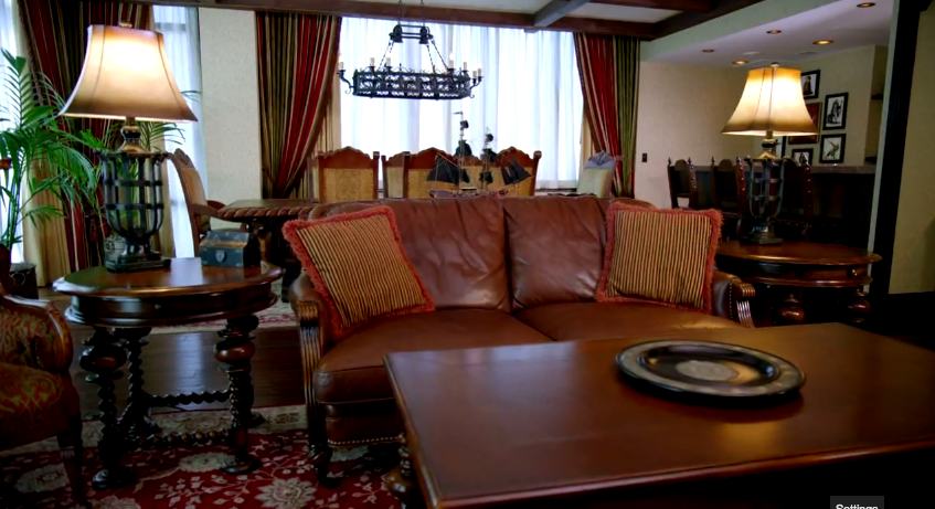 Inside The Signature Suites Of Disneyland Hotel Disney Parks Blog Disneyland Resort More Stories