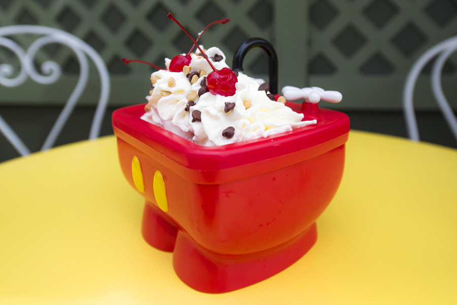Everything But The Kitchen Sink Disney shareable kitchen sink sundae now on more menus at walt disney Everything But The Kitchen Sink Disney shareable kitchen sink sundae now on more menus at walt disney