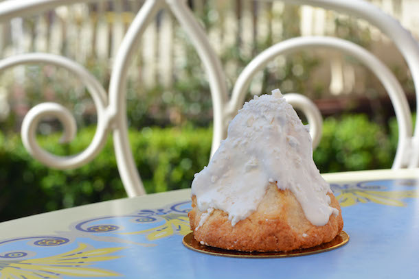 Matterhorn Macaroon, Jolly Holiday Bakery Café at Disneyland Park