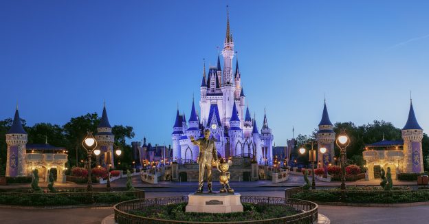 #DisneyParksLIVE: Watch the Replay of Eagles Star Nick 