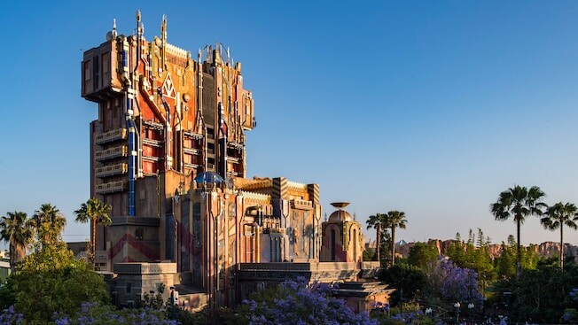 Guardians of the Galaxy - Mission Breakout tower en Disney California Adventure