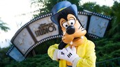 Goofy with his hands over his heart on Hollywood Boulevard in Disney's Hollywood Studios