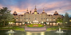The entrance to the regal Disneyland Hotel at Disneyland Paris