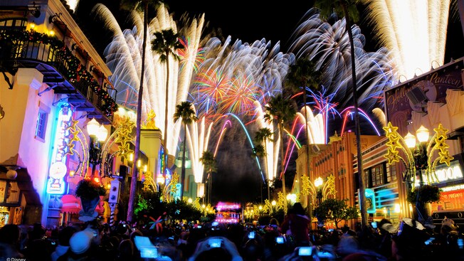 star-wars-symphony-in-stars-fireworks-00.jpg