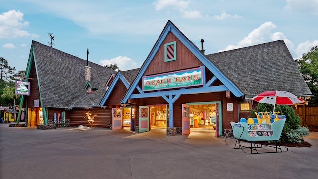 Beach Haus Walt Disney World Resort Panoramic View Of Beach Haus With Sleigh Full Toys At Disney S Blizzard Water Park