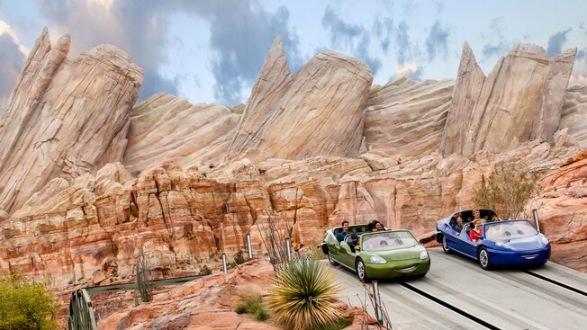 radiator-springs-racers-gallery00.jpg
