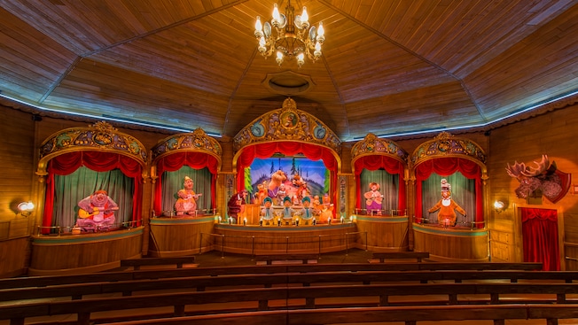 Grizzly Hall theater that hosts Bear Country Jamboree, with 5 distinct stages