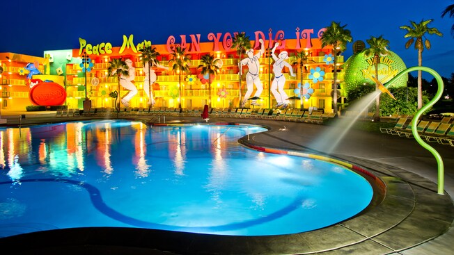 Hotel Disneys Pop Century Resort   Pop-century-resort-gallery03