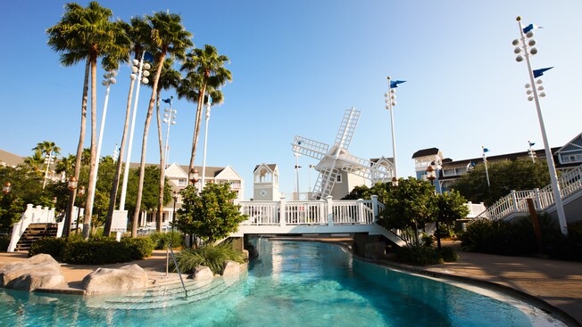 Hotel Disney's Yacht Club Resort Yacht-club-resort-gallery04