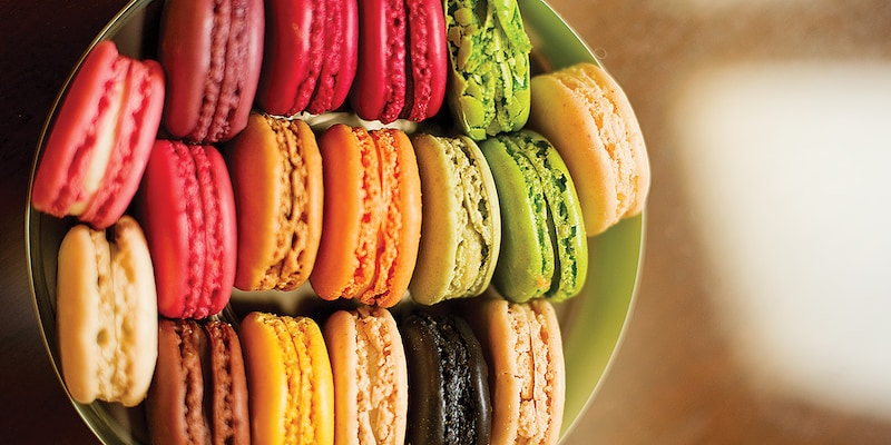 A bowl of macarons